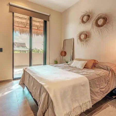 Villa Antique House At Shiva's -