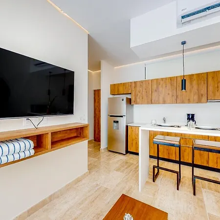 Apartment Giada Towers, Unit 102 *