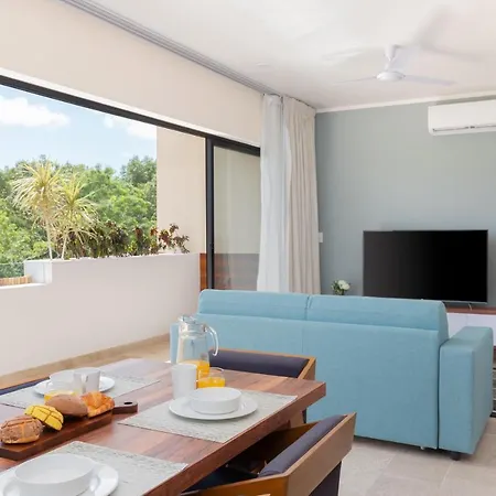 Apartment 2br Apt W/ Rooftop Pool And Nearby Restaurants
