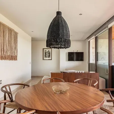 Apartment Charming Jungle Gem W/ Private Pool