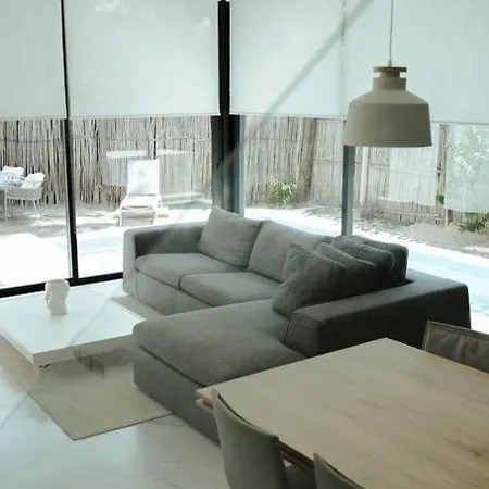 Paradise Escape With A Private Pool And Excellent Amenities! *