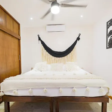 Hostpal Noil Zama Residences *