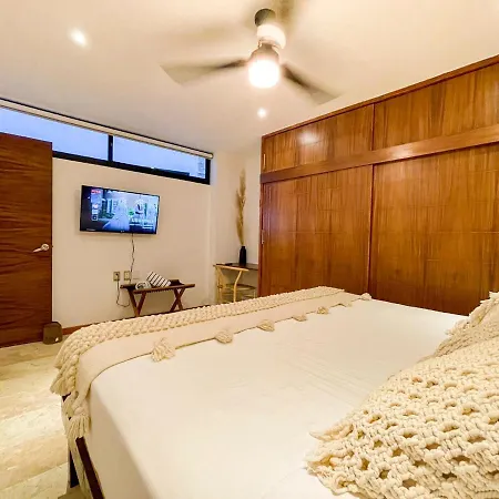 Apartment Hostpal Noil Zama Residences