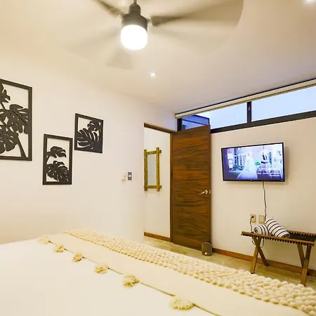 Apartment Hostpal Noil Zama Residences *