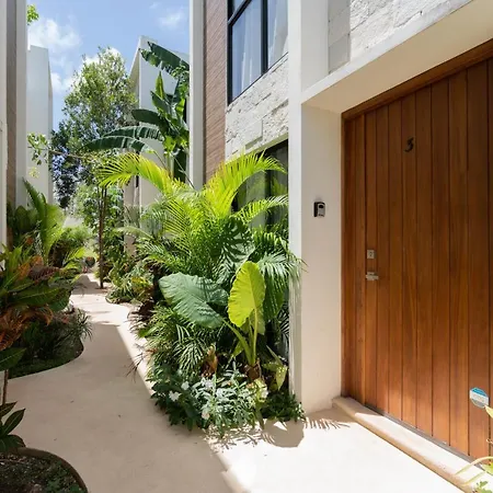 Casa Harmony- Relaxing Townhouse With Pool & Fast Internet 500mb Apartment
