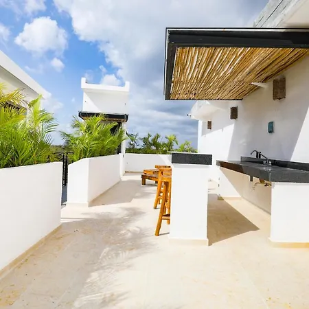 Hostpal Noil Zama Residences *