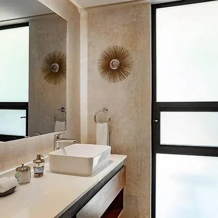 Baak- A104 Beautiful Studio 360º Rooftop Pool Gym Fast Wifi Holiday home Tulum