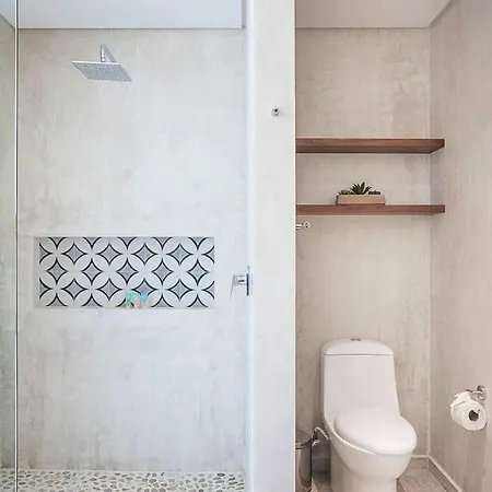 Baak- A104 Beautiful Studio 360º Rooftop Pool Gym Fast Wifi