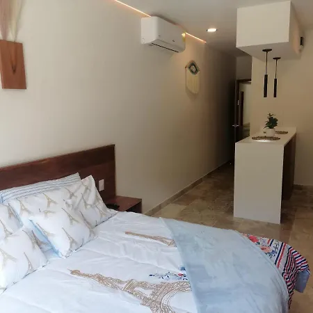 Aldea Zama Modern With Infinity Pool