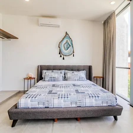 Palalma Casa #32, Modern Tropics, La Veleta Apartment *