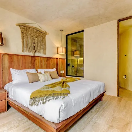 Eterna Hotel 4*