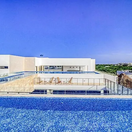 Magnificent With Dreamy Pool