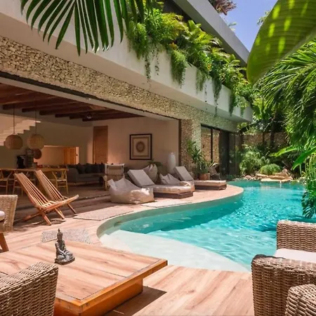 4 Bedroom In - Mexico Villa