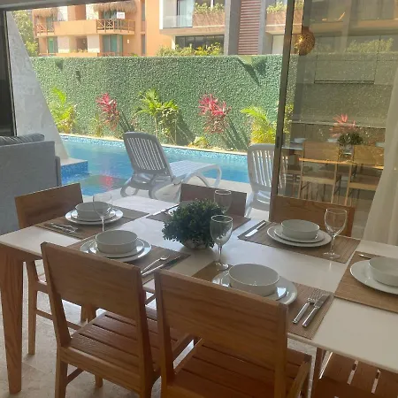 Cozy W/swim-up Pool Apartment Tulum
