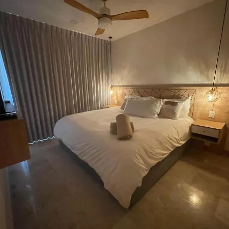 Apartment Cozy W/swim-up Pool *