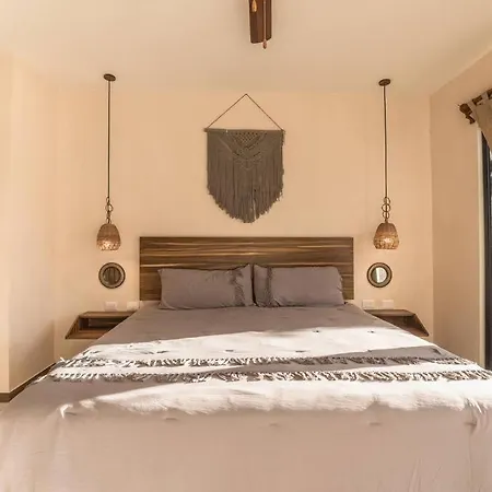 Kamil-ha, Veleta, Apartment