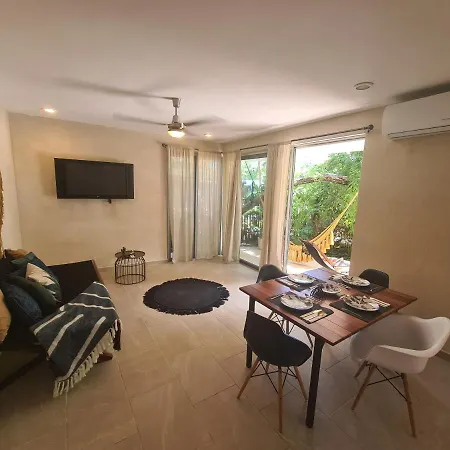 Incredible In With Private Jacuzzi *