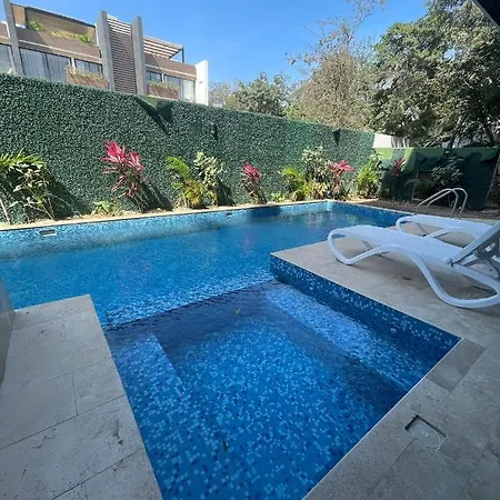 Apartment Cozy W/swim-up Pool *