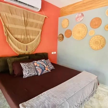 New Jungle 10-12ppl-private Pool And Grill *