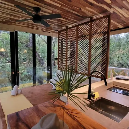 Cubo Invisible En La Selva Aparthotel Tulum