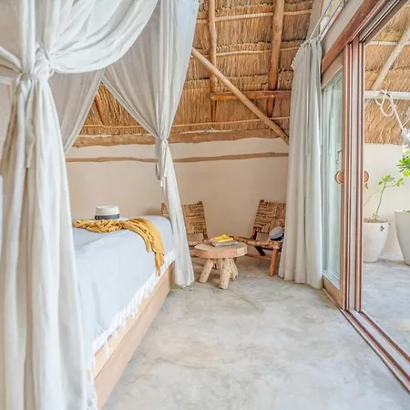 Ahau - Beachfront (adults Only) Hotel