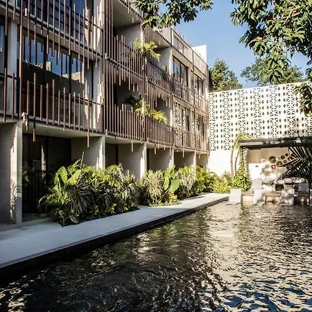 Apartment Gardens Coba