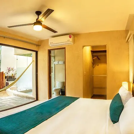 Azul By Guruhotel Hotel 3*