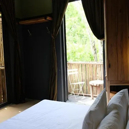 Bed & Breakfast Loba Male Only Tulum