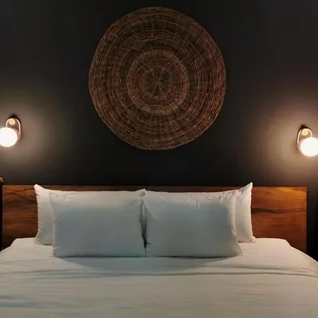 Bed & Breakfast Loba Male Only Tulum