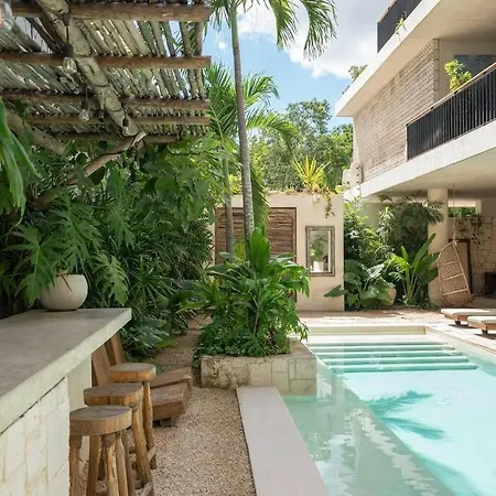 Alterhome Private Jacuzzi With Jungle View Apartment