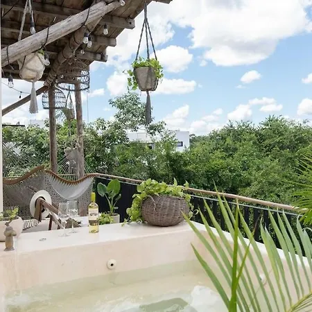 Alterhome Private Jacuzzi With Jungle View Apartment *