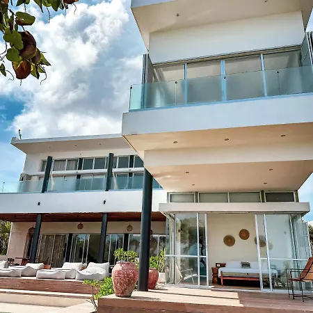 15 Minutes From - Siete Gotas Hotel
