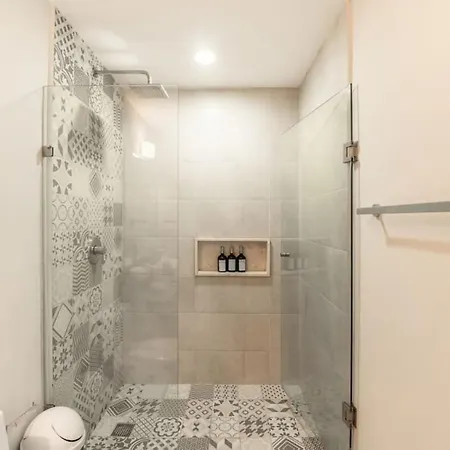 Apartment Villiagio Prime Location *