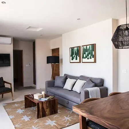 Amazing,penthouse W/ Private Pool And Jungle Views Apartment *