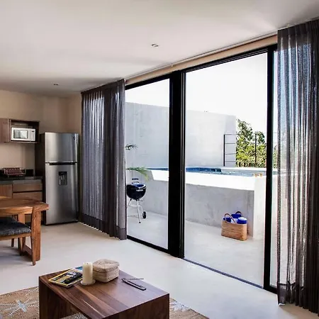 Amazing,penthouse W/ Private Pool And Jungle Views Apartment *