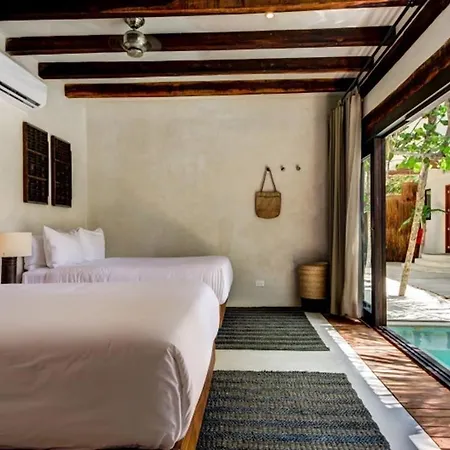 With 4 Bedrooms In Aldea Canzul Villa
