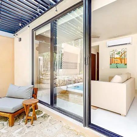 Holiday home 2-Story Apt With Private Pool, Balcony, Patio, Outdoor Dining Area, Gym, W/D, Ac Tulum