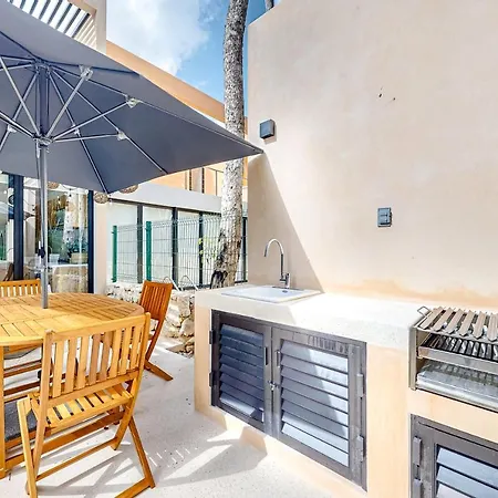 2-Story Apt With Private Pool, Balcony, Patio, Outdoor Dining Area, Gym, W/D, Ac *