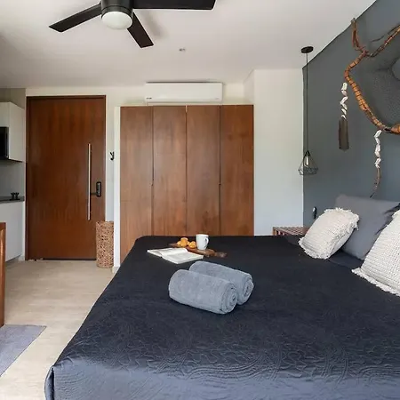 Apartment New Luxury Ph, Private Pool & Bikes Included