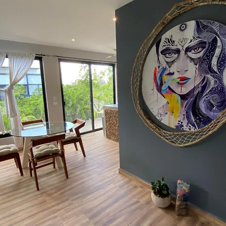 New Boho Chic Ph 2 Bedroom & Private Pool