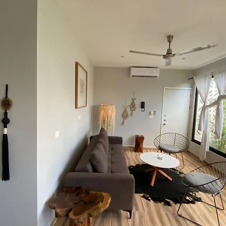 New Boho Chic Ph 2 Bedroom & Private Pool