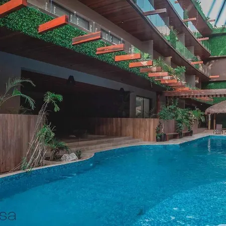 Romantic Whit A Refreshing Pool & Gym In Menesse Tulum