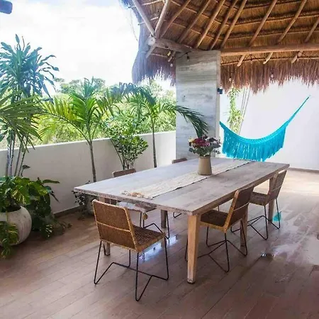 La Buena Vida - Penthouse With Private Rooftop Apartment *