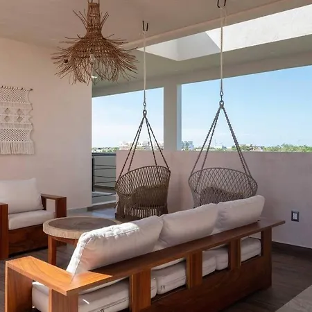 Frida's Artsy With Own Mural, Outdoor Tub & Rooftop Pool Tulum