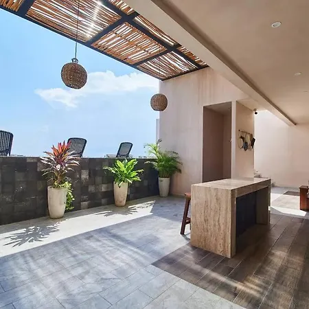 Apartment Frida's Artsy With Own Mural, Outdoor Tub & Rooftop Pool Tulum