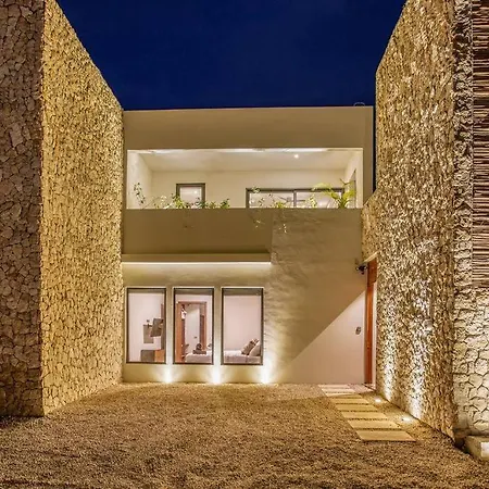 El Paraiso Ikebana Oasis, Pool And Secured Space Villa