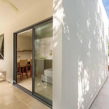 Villa El Paraiso Ikebana Oasis, Pool And Secured Space