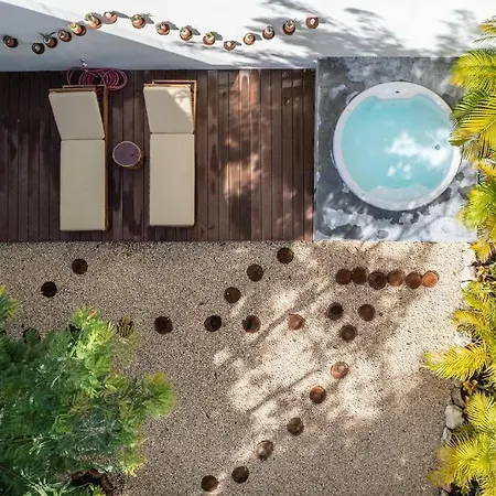 El Paraiso Ikebana Oasis, Pool And Secured Space Villa