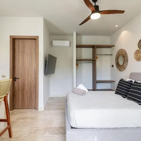 Villa El Paraiso Ikebana Oasis, Pool And Secured Space *