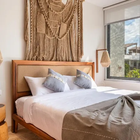 Walking Distance Your Seaside Getaway Holiday home